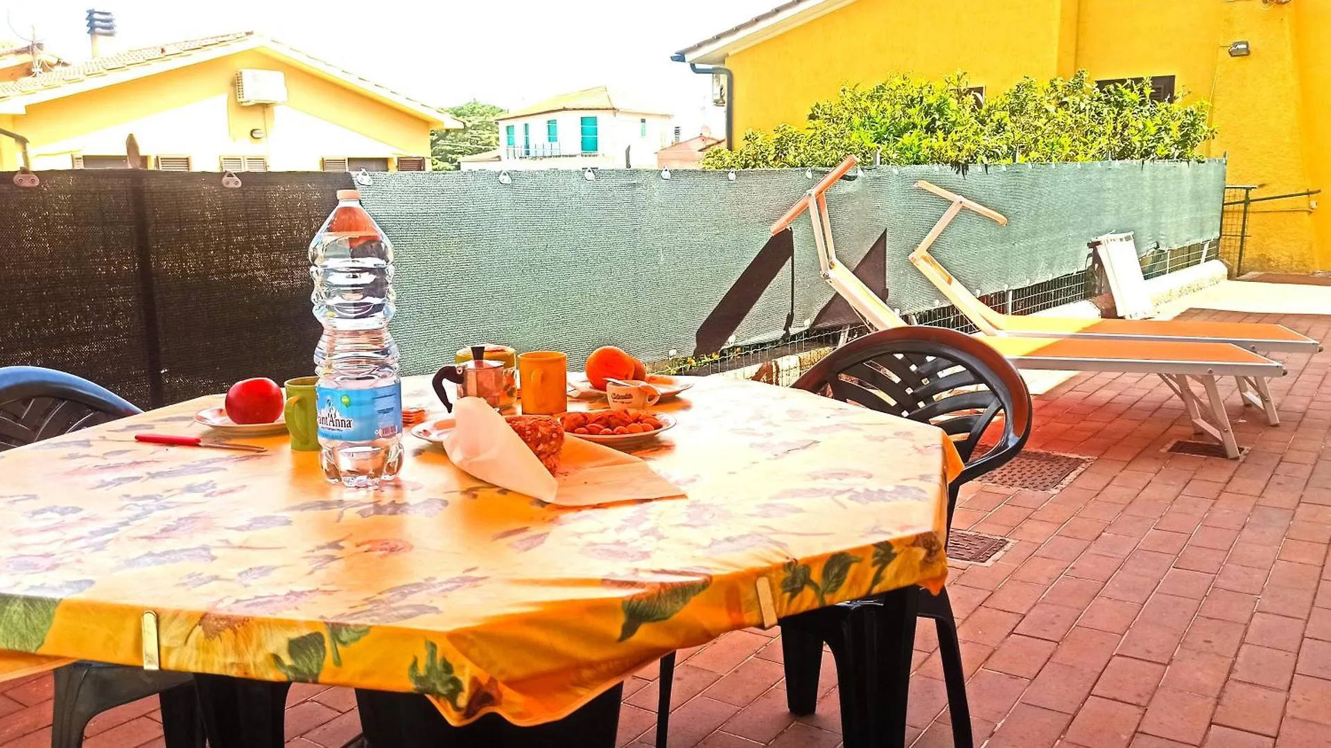 Apartamento Bilocale La Terrazza Cavo 0*,  Italia